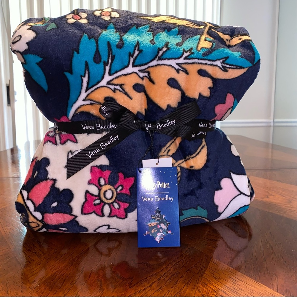 NWT Vera Bradley Throw Blanket Home to Hogwarts